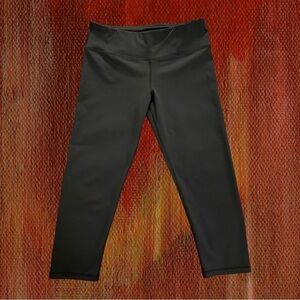 CALVIN KLEIN Women’s Performance Embrace Cropped Leggings